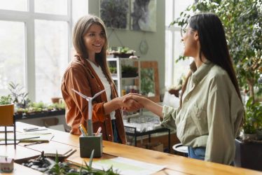 tech-people-trying-achieve-ambitious-sustainability-goals (1) tech people achieving sustainability goals